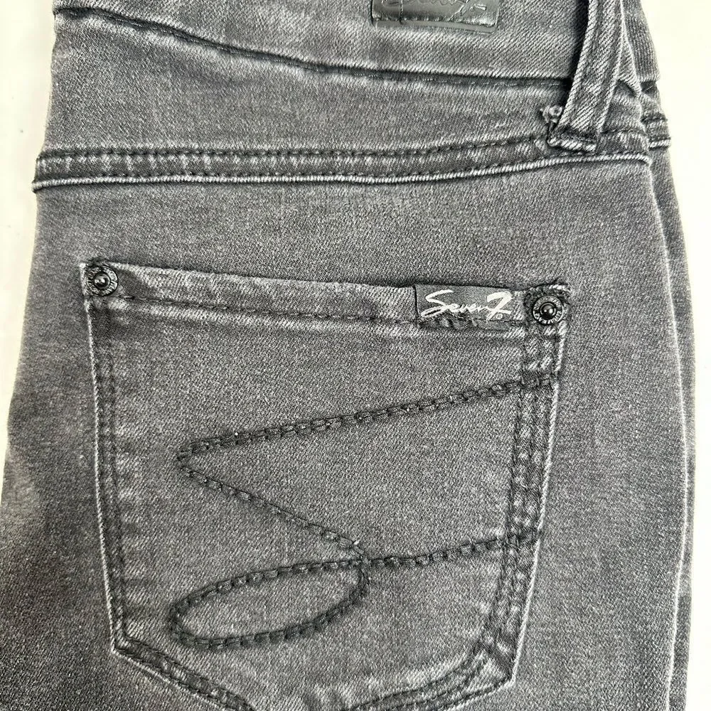 EUC Seven7 Women's Distressed Black Tummyless High Rise Skinny Jeans - Size 6 - Picture 8 of 10
